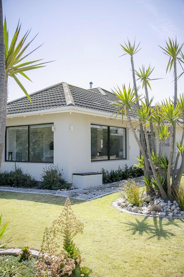 Amazing Beach House In Melkbos! Van Riebeeckstrand Exterior photo